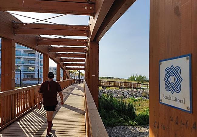 Pasarela de la Senda Litoral de Málaga