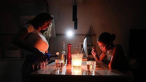Who do the public in Spain blame for the national power outage in April?