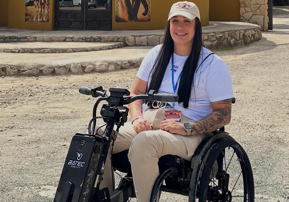 María José Ortiz in a recent picture with the wheelchair she needs to get around.