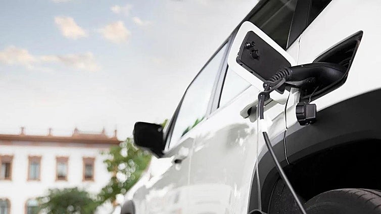 More than half of all large municipalities in Spain already have fast 50kW charging stations for electric vehicles