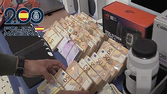 Seven arrested in Spain for defrauding e-commerce giant Amazon out of 300,000 euros
