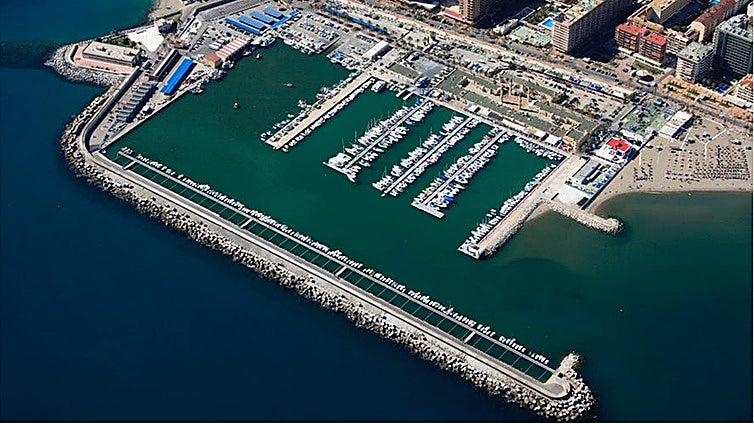 Regional government to refurbish the fuel dock in Fuengirola port