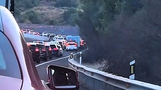 Anger at gridlock caused by concert traffic for top Spanish pop star in Marbella