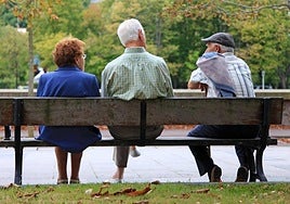 How many people are there over 100 years old enjoying the latter years of their life in Malaga province?