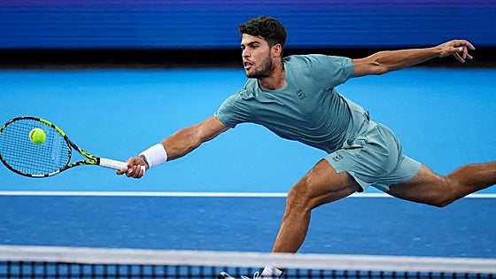 Spain's Carlos Alcaraz claims Cincinnati Masters tennis title after Jannik Sinner retires ill