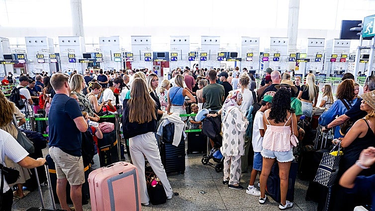 Flight delays, overbooking, travelling with children and baggage problems: What are your rights when things go wrong at the airport?