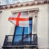 Imagen - Few people know that the flag of the province of Almería and the flag of England are almost identical - a white field with a centred red cross 