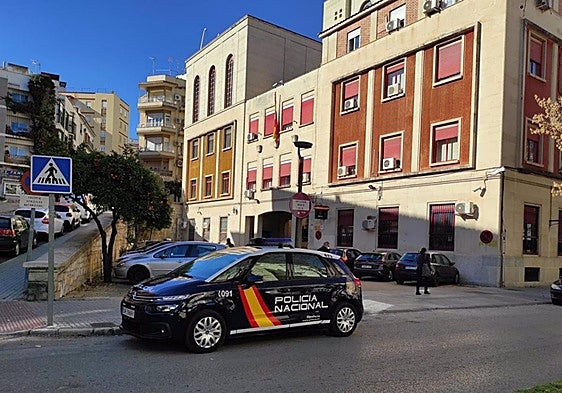 Man arrested for hacking into Junta de Andalucía's education platform and altering academic grades