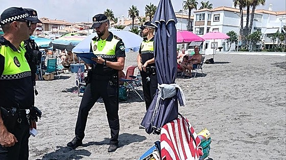 Costa del Sol town ramps up 'war' on beach hoggers