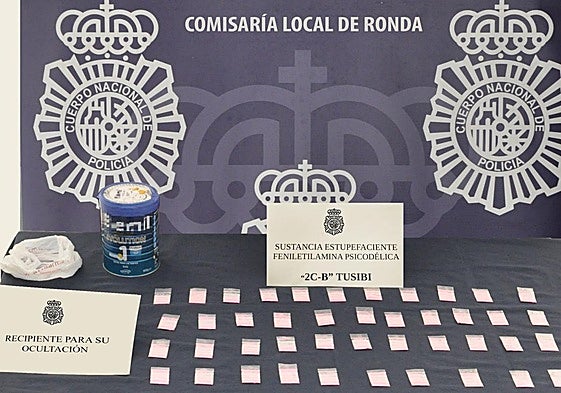 Two people carrying 43 doses of pink cocaine arrested during random vehicle check in Ronda