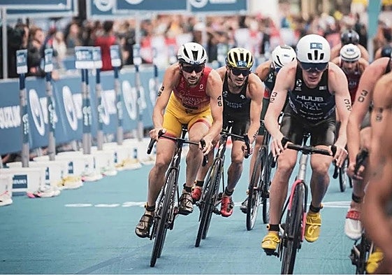 González, during the cycling stage.