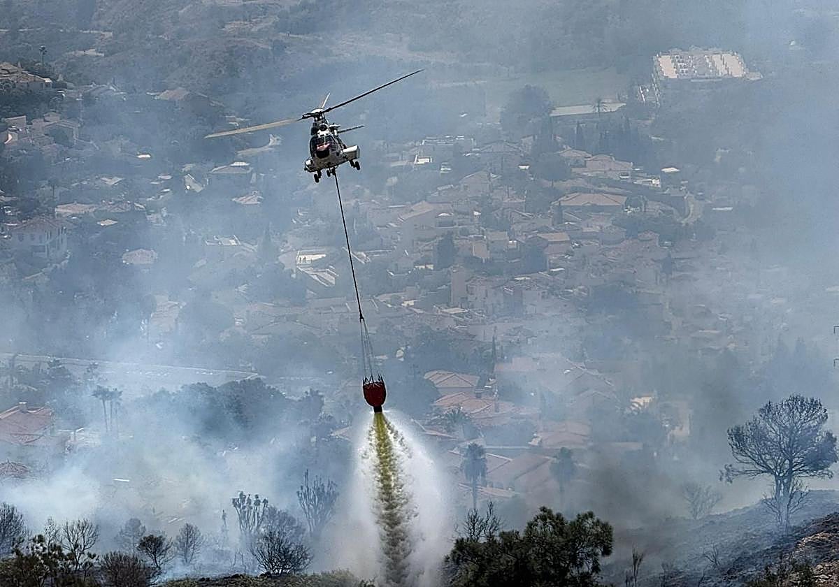 Several properties evacuated and roads closed due to latest wildfire on Costa del Sol