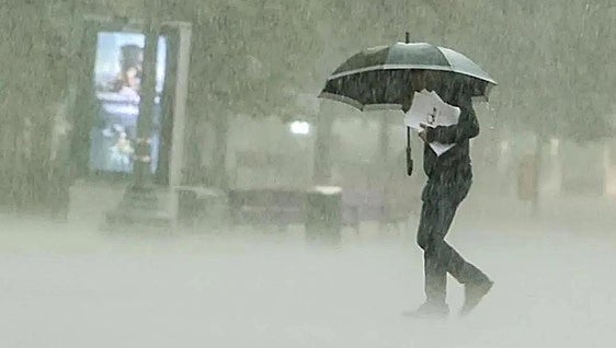 Aemet activates red, amber and yellow alerts and warns of 'very heavy' downpours and risk flooding in these parts of Spain