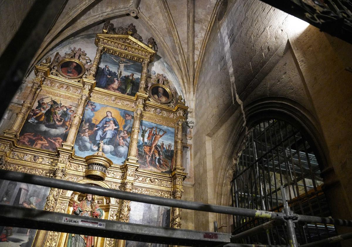 The emergency repair work under way after the fire at the mosque-cathedral of Cordoba.