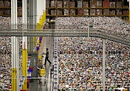 Warehouse for online deliveries headquarters