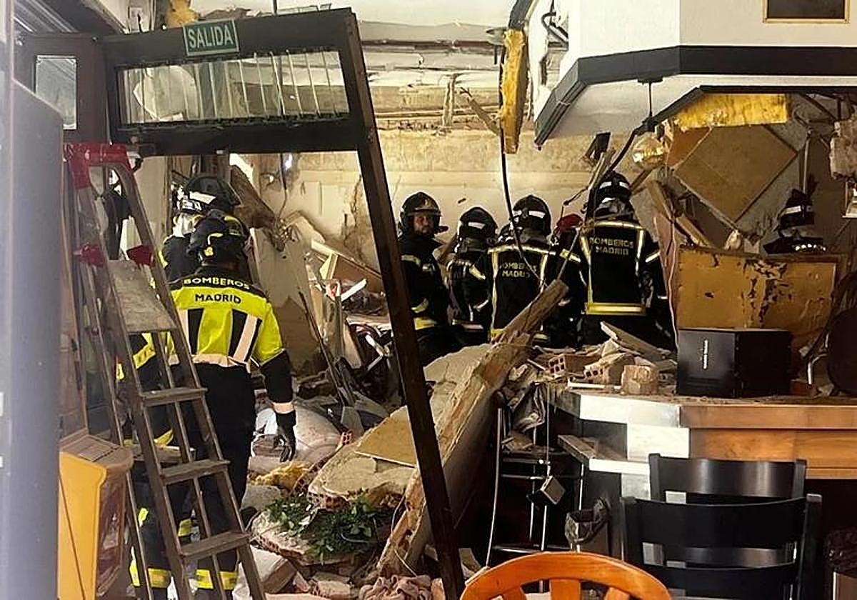 Explosion at Madrid bar injures 25 people, three of them seriously