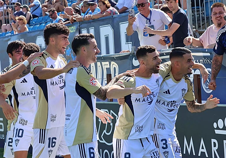 Álex Martínez put Marbella ahead in the fifth minute.