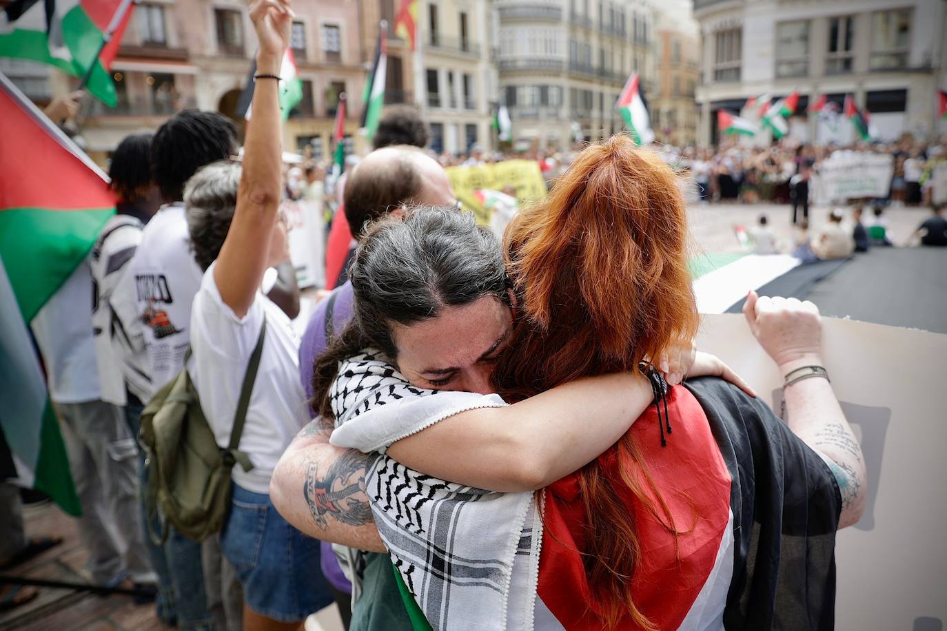 More than 2,000 protesters join Gaza 'genocide' march in Malaga, in images