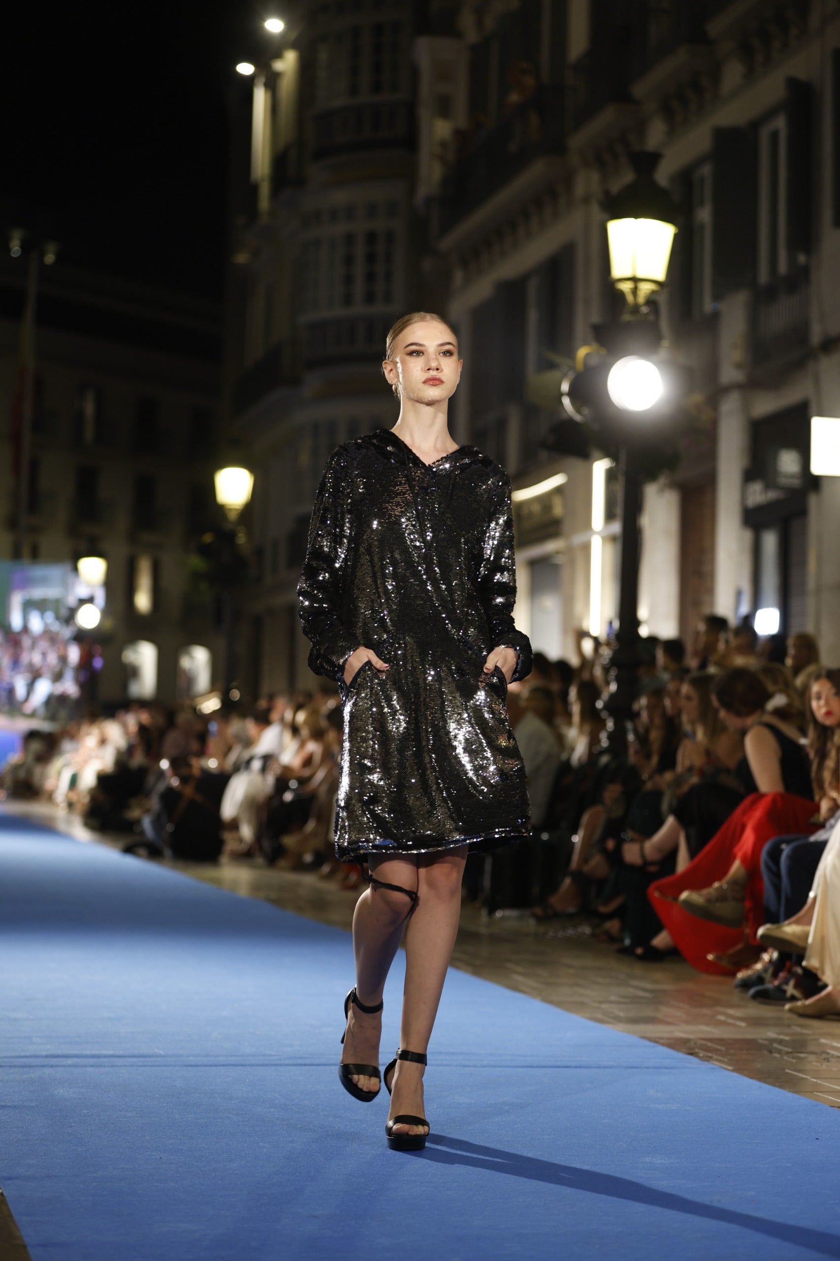 Desfile de Ñz Cañizares en la Pasarela Larios.