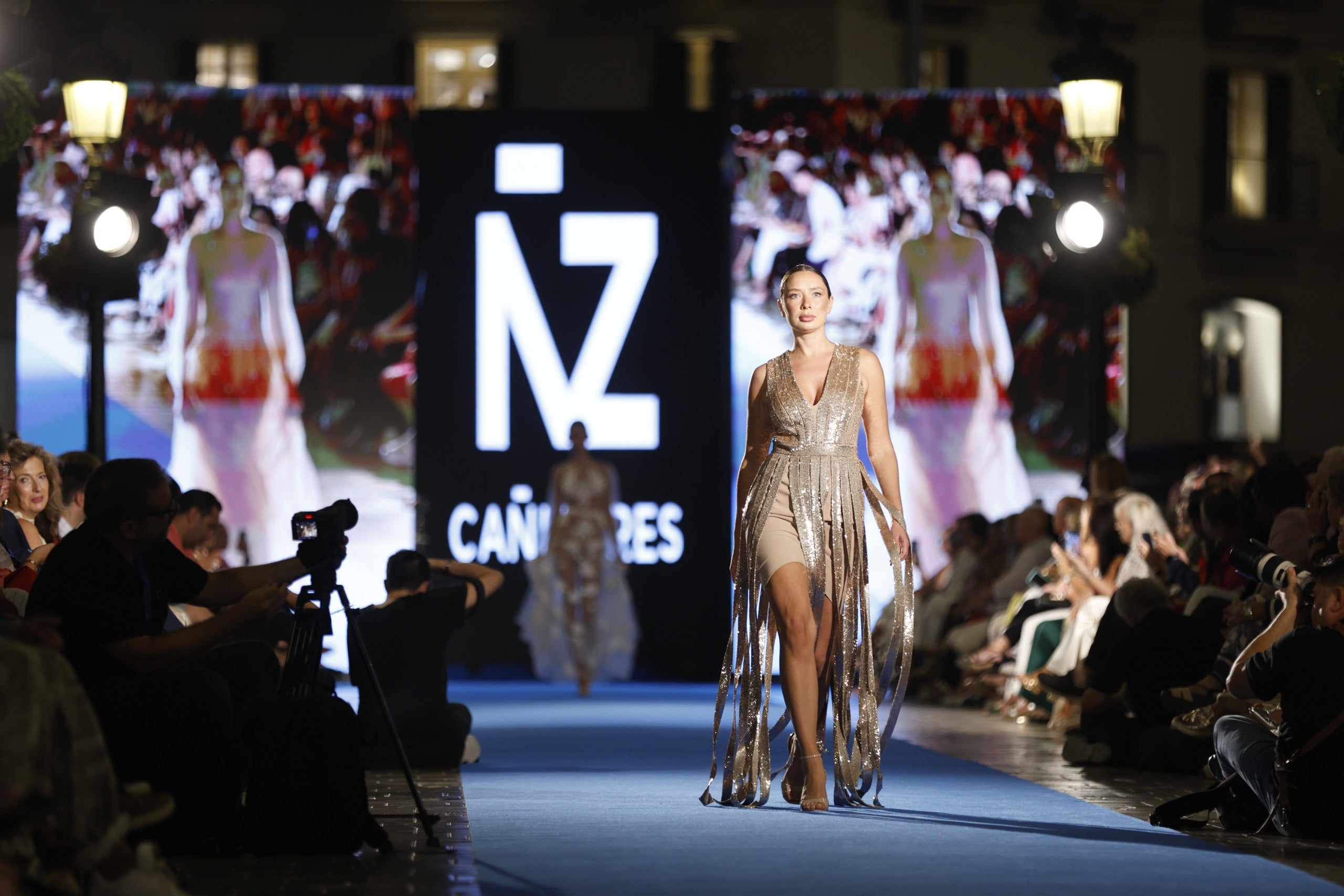 Desfile de Ñz Cañizares en la Pasarela Larios.