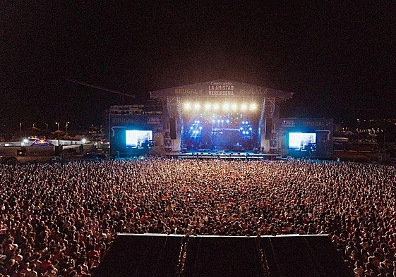 Festival-goers at this year's Weekend Beach event in Torre del Mar