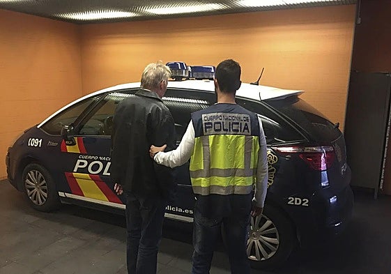 Spanish police arrest a teacher accused of assaulting minors.