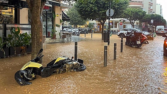 Military called in as red alert activated for heavy downpours and flooding in Spanish holiday hotspots