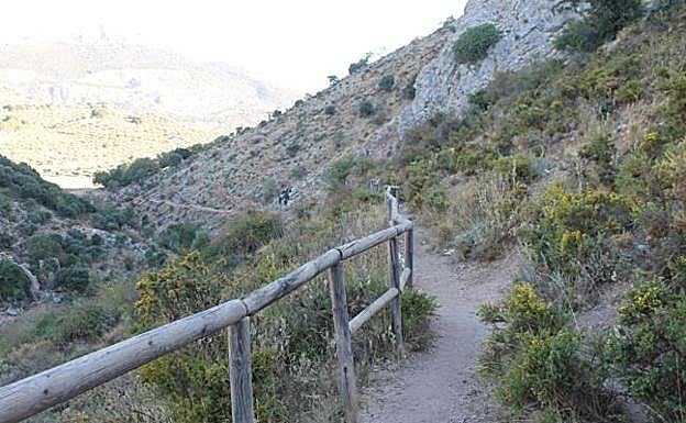 Paso de Malinfierno on the Bosque de los Morillas hike