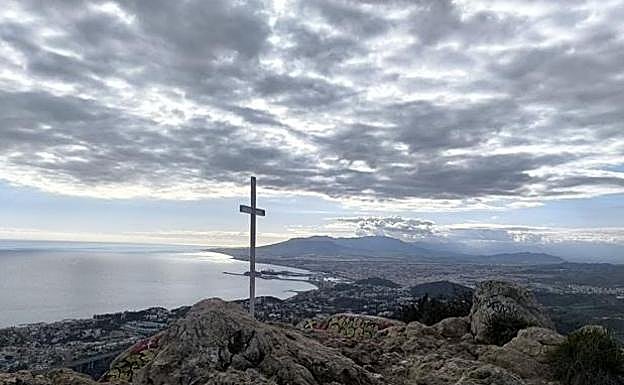 Spectacular views from Cruz de San Antón, in Malaga Este.