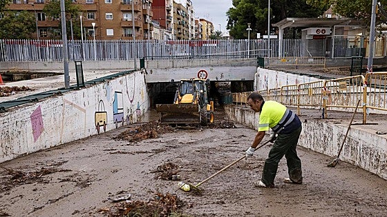How will the remnants of hurricane Gabrielle affect the weather in Spain today?