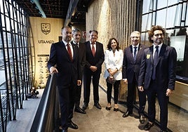 Politicians, industry and academia: Ramón Herrera, José Manuel Domínguez, Juan de Dios Jiménez, Patricia Navarro, Francisco Salado and Paco Ávila.