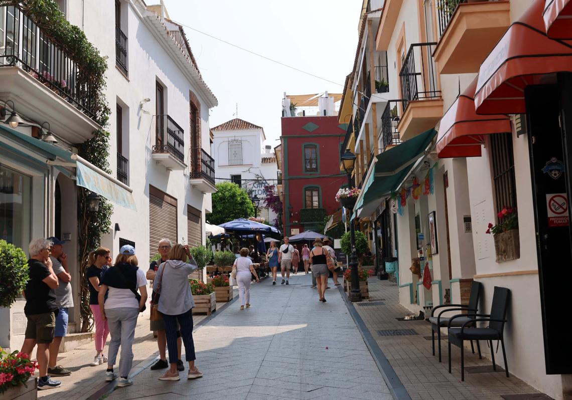 Imagen después - Old town Marbella, then and now.