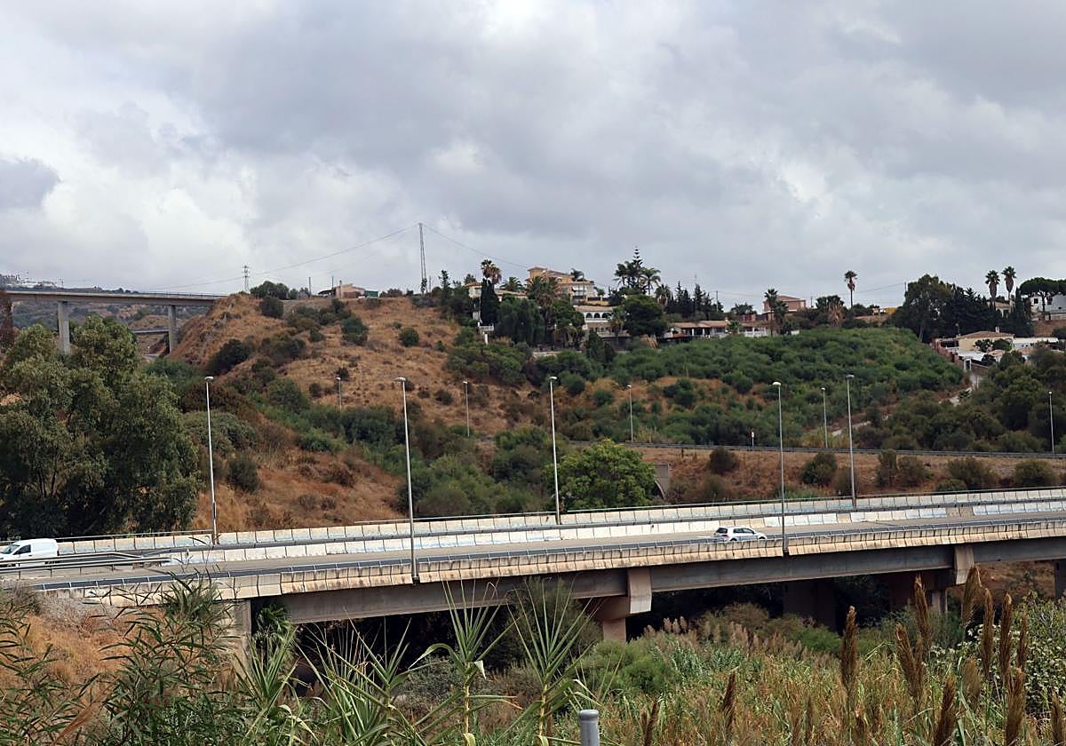 The new development is located between Hacienda Cortes and Camino de los Pescadores.