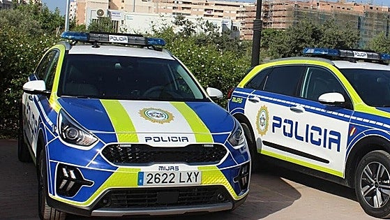 Driver charged after producing fake UK driving licence in Mijas