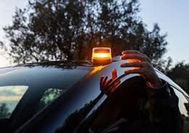Drivers in Spain face fines for not using the correct V16 emergency warning lights