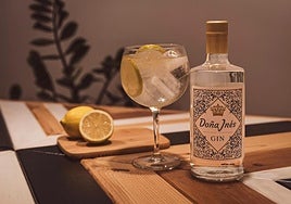 Navel oranges are the main botanical in Gin Doña Inés.