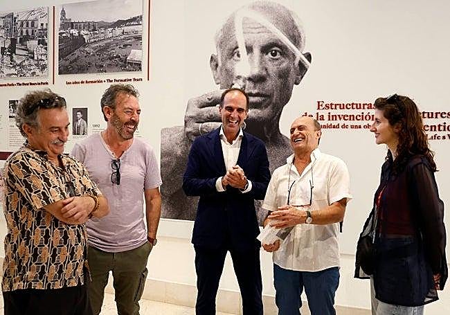 José Ramón Iglesias, Antonio Molero, Miguel López-Remiro, Pepe Viyuela and Mar Calvo, during the visit.