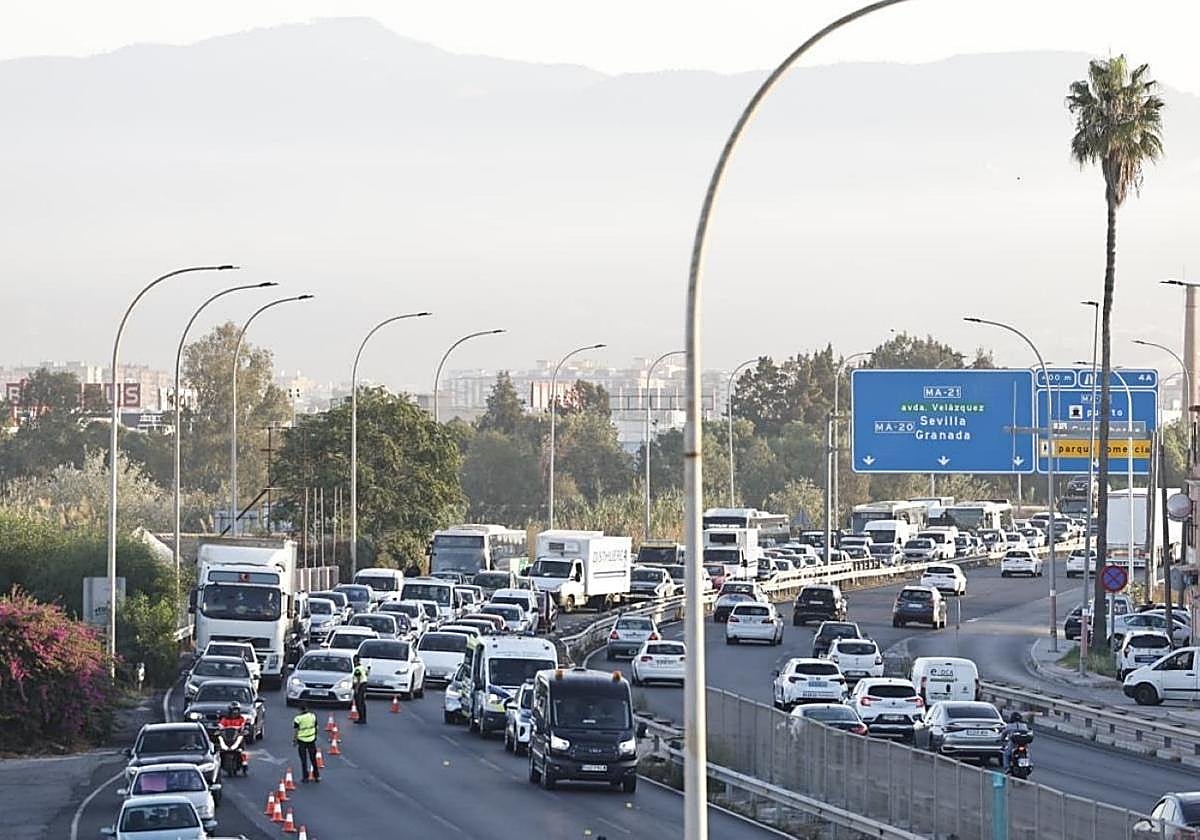 Traffic jams on the road after the accident.