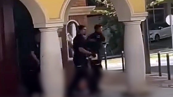 Suspect armed with two knives takes refuge in church after stabbing incident in Marbella