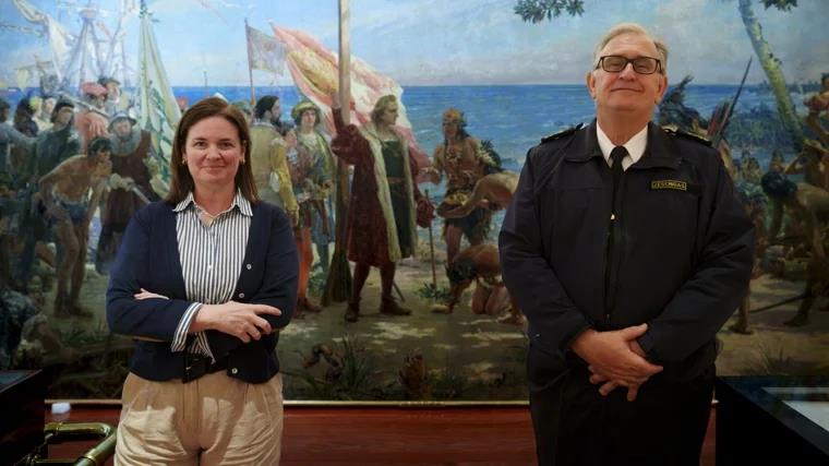 Gasca and Escrigas, in front of the painting.