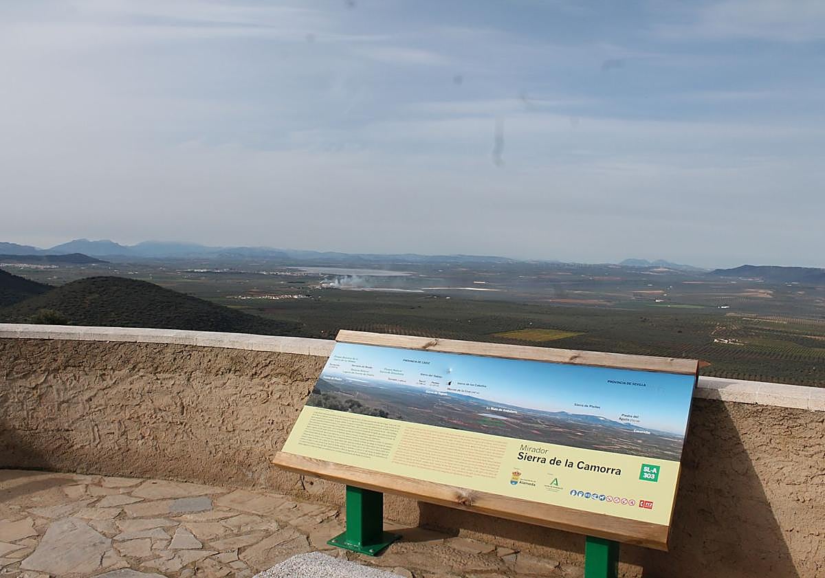 Imagen principal - Camorra viewpoint in Alameda from where you can see five Andalusian provinces