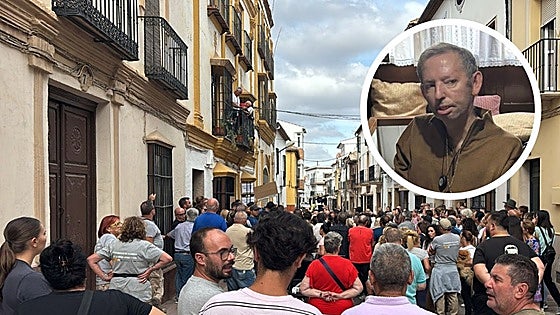 Malaga town rallies against eviction of local resident who has 94% disability