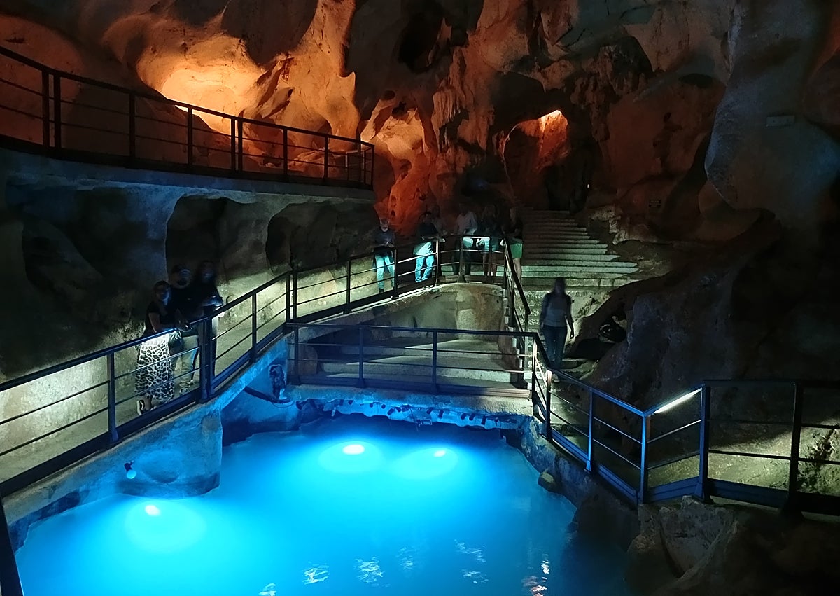 Imagen secundaria 1 - La Chalaúra in Benagalbón; Cueva del Tesoro; El Valdés (Moclinejo)