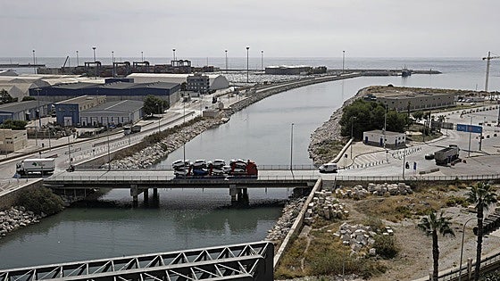 Malaga port launches electrical substation plan to allow ships to plug into power supply and turn off generators