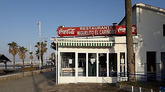 Miguelito El Cariñoso closes after 50 years on Pedregalejo's seafront promenade in Malaga