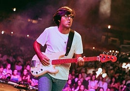 Ignacio Peguero, bass player in the band with Antequera origins on his father's side.