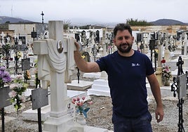 The gravedigger of the Dúrcal cemetery, José Manuel Padial Fernández in the cemetery.
