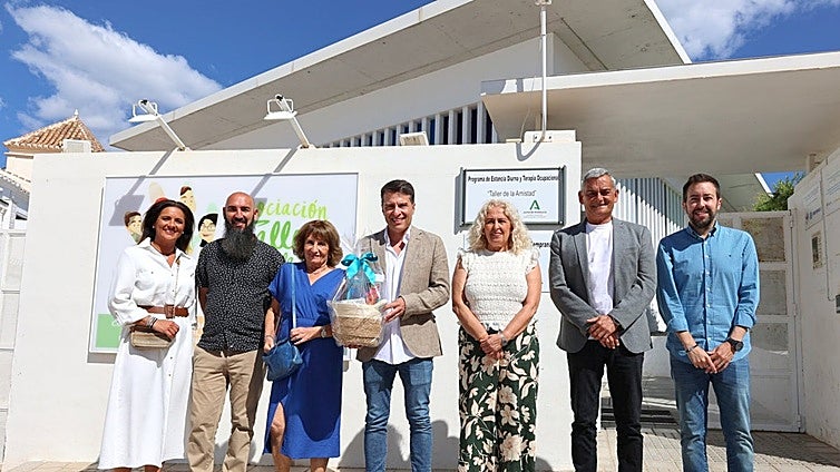Annual donation to well-known Costa del Sol charity to be used on employment and family project