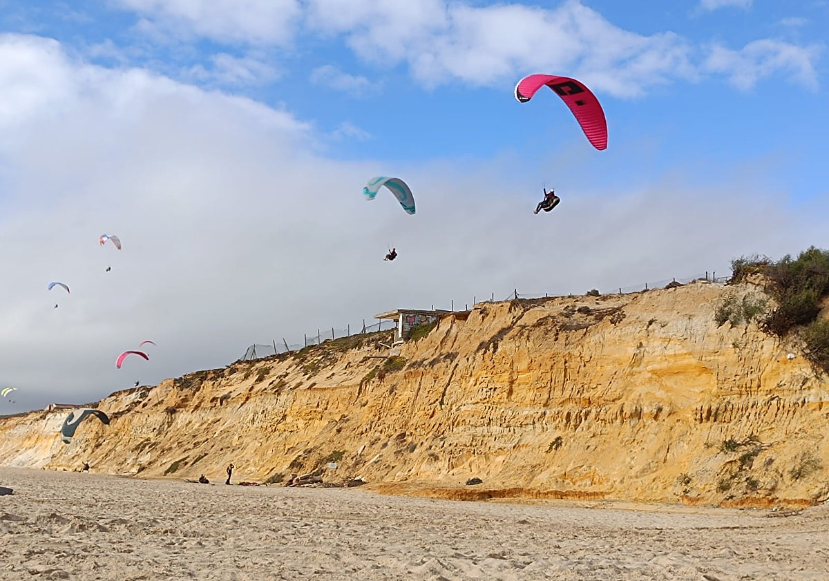 Imagen principal - During the day.