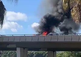 Photo of the burning vehicle at Plaza Mayor.